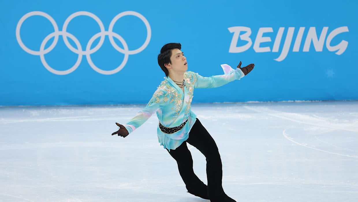 Yuzuru Hanyu in figure skating Winter Olympics 2022.